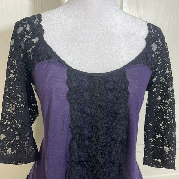 FREE PEOPLE Women’s Purple With Black Lace & Ruffle Boho Top Blouse Size Small - Picture 2 of 10